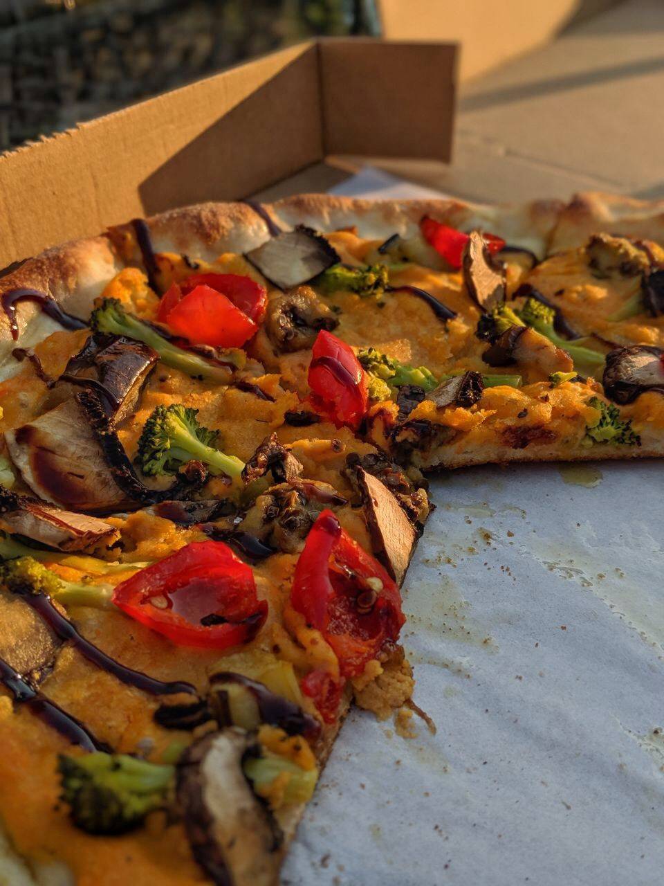 BrewWall | restaurant | 3161 Heritage Center Dr, Copley, OH 44321, USA | 3305766880 OR +1 330-576-6880