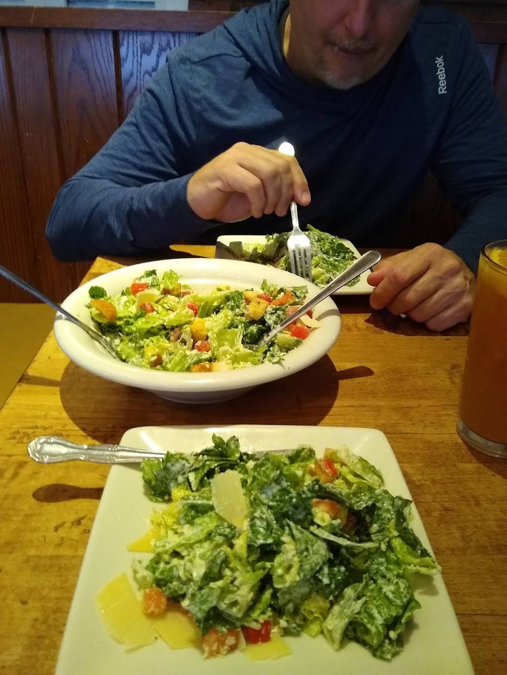 Lou Malnatis Pizzeria | meal delivery | 1050 E Higgins Rd, Elk Grove Village, IL 60007, USA | 8474392000 OR +1 847-439-2000