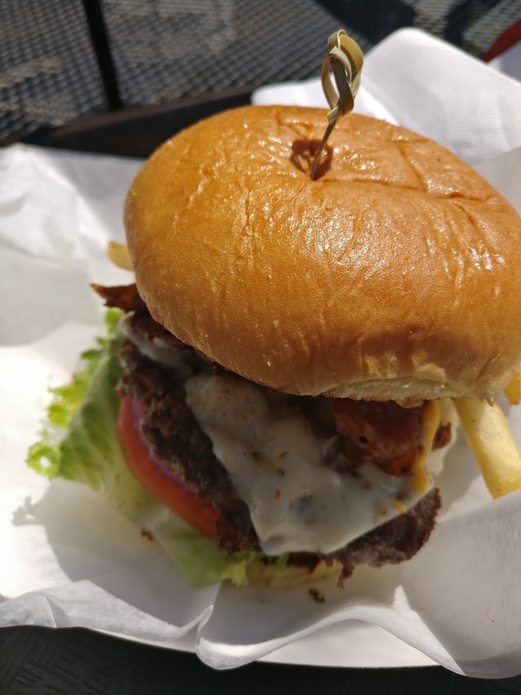 The Salty Cow | restaurant | 840 Street Rd, West Chester, PA 19382, USA | 6103990900 OR +1 610-399-0900