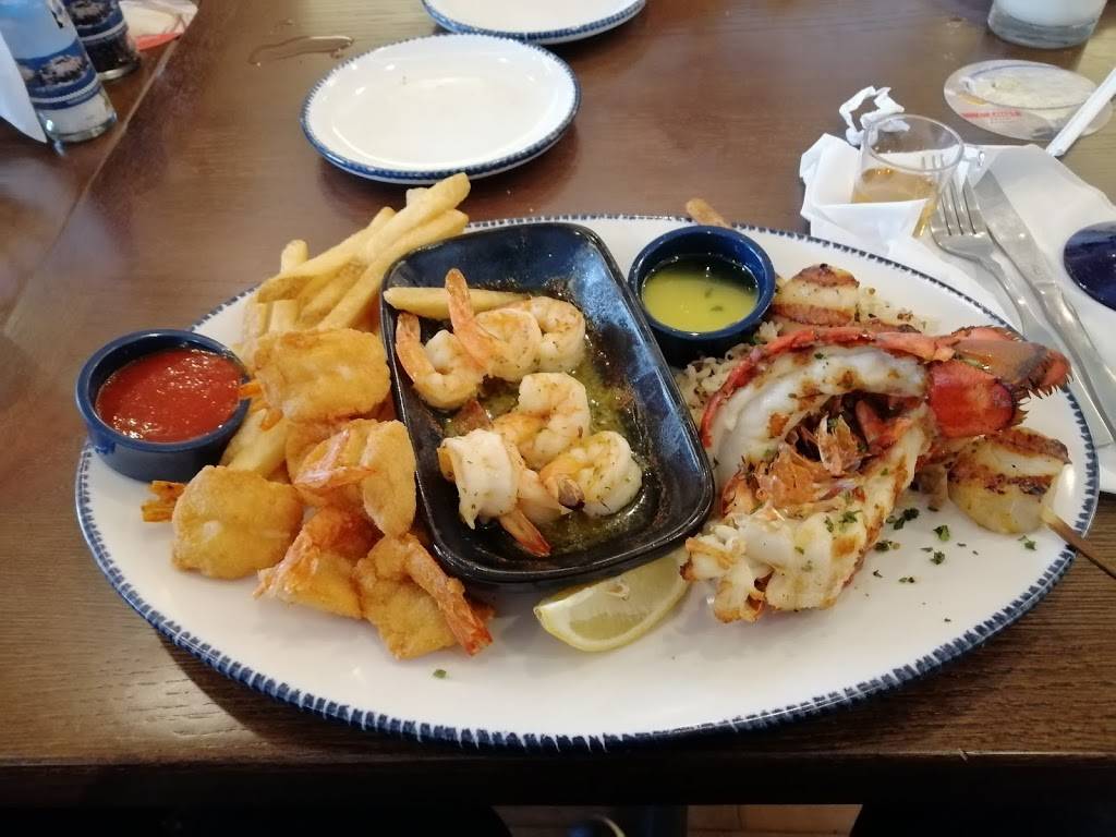 Red Lobster | restaurant | 1700 The Arches Cir, Deer Park, NY 11729, USA | 6319253001 OR +1 631-925-3001