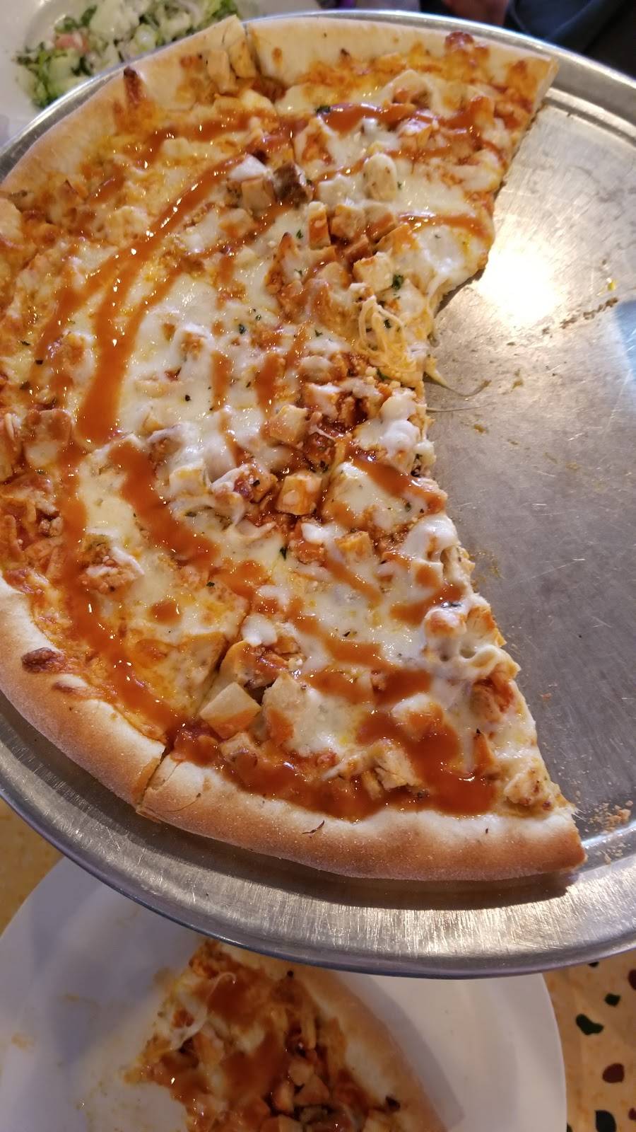 Vinnys pizza and pasta | restaurant | 748 J Clyde Morris Blvd, Newport News, VA 23601, USA | 7575943354 OR +1 757-594-3354