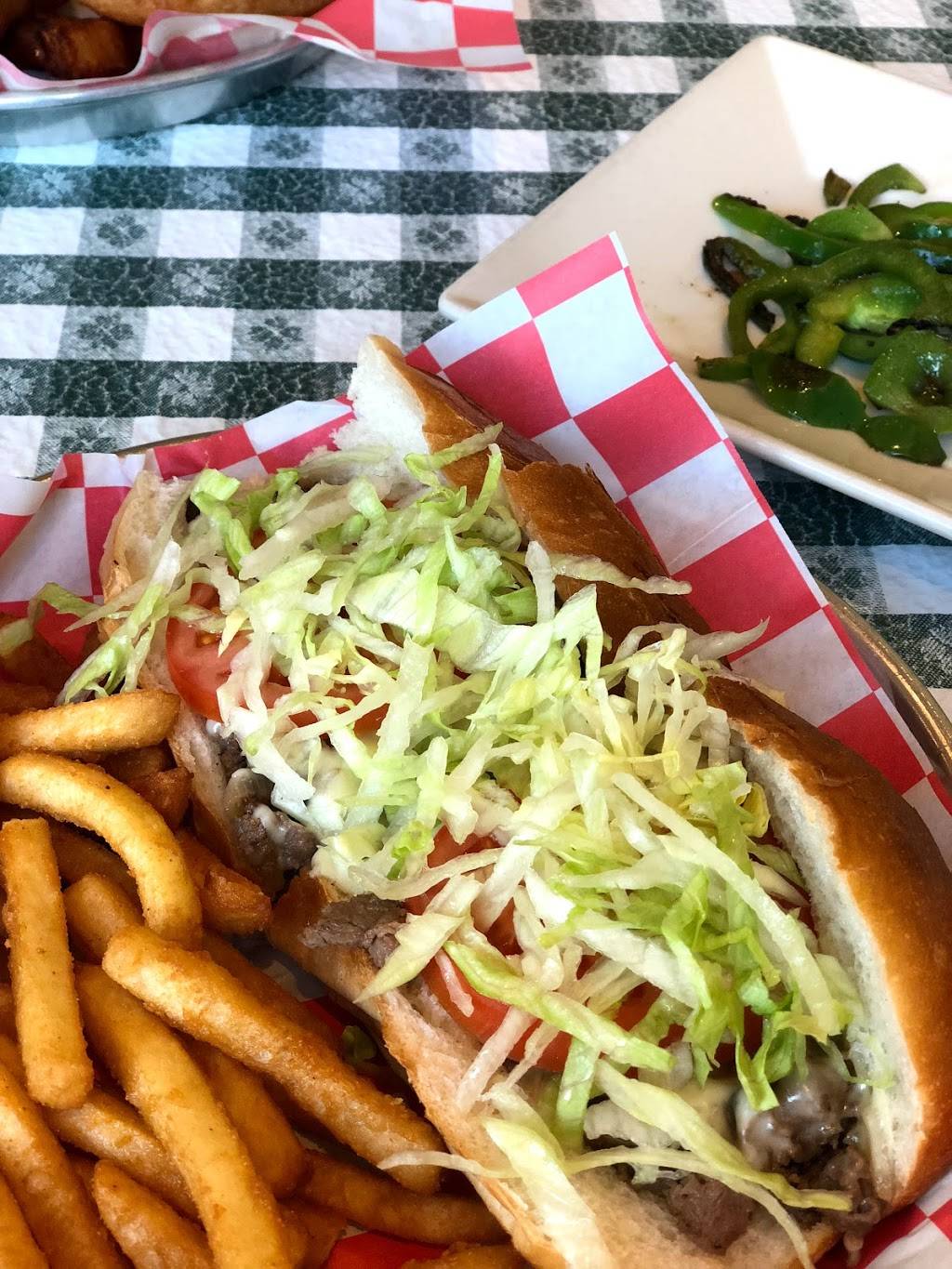 Vinnys Italian Grill & Pizzeria | restaurant | 16547 Moneta Rd, Moneta, VA 24121, USA | 5402970000 OR +1 540-297-0000