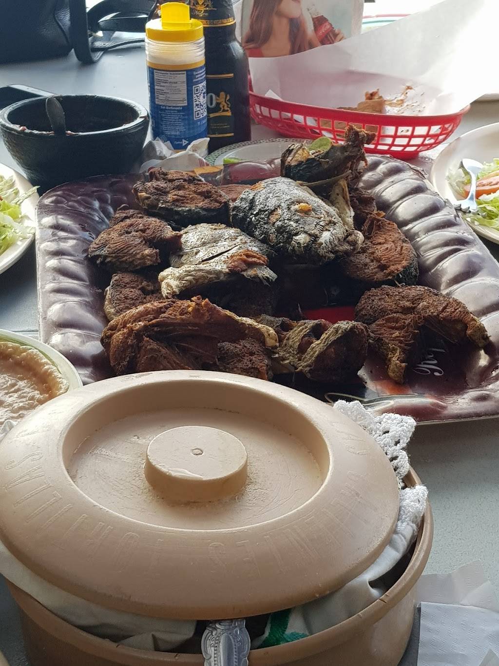 Mariscos Meño | restaurant | Chapala 806, El Campito, 22740 Rosarito, B.C., Mexico | 016616140072 OR +52 661 614 0072