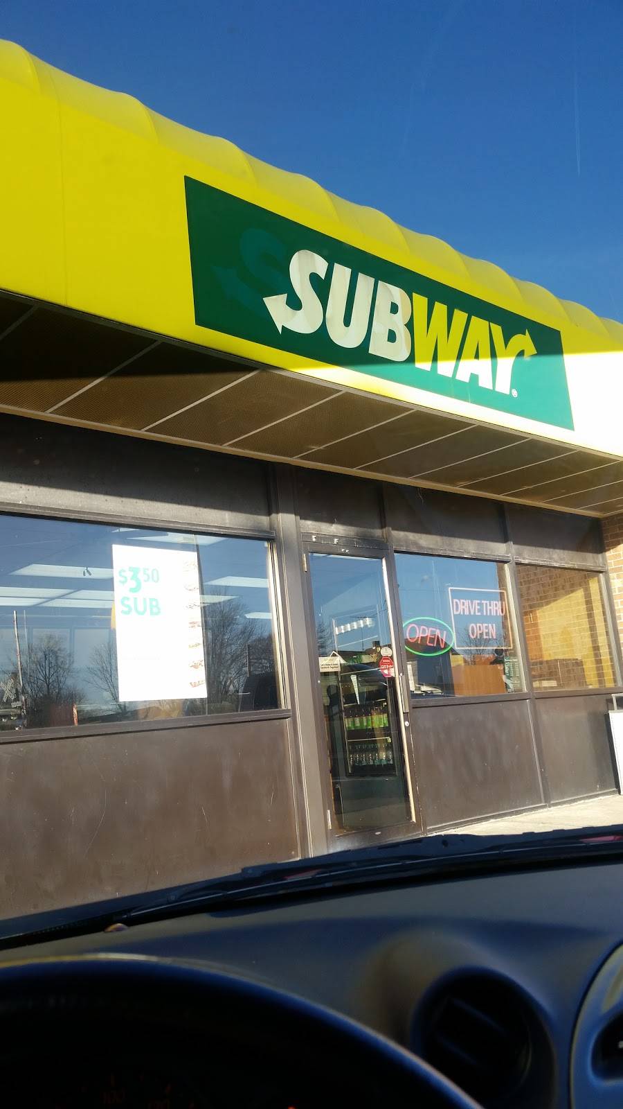 Subway | restaurant | 137 E Main St, Crestline, OH 44827, USA | 4196834550 OR +1 419-683-4550