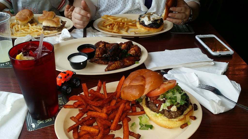 Augustines | restaurant | 327 Memorial Dr SE, Atlanta, GA 30312, USA | 4046813344 OR +1 404-681-3344