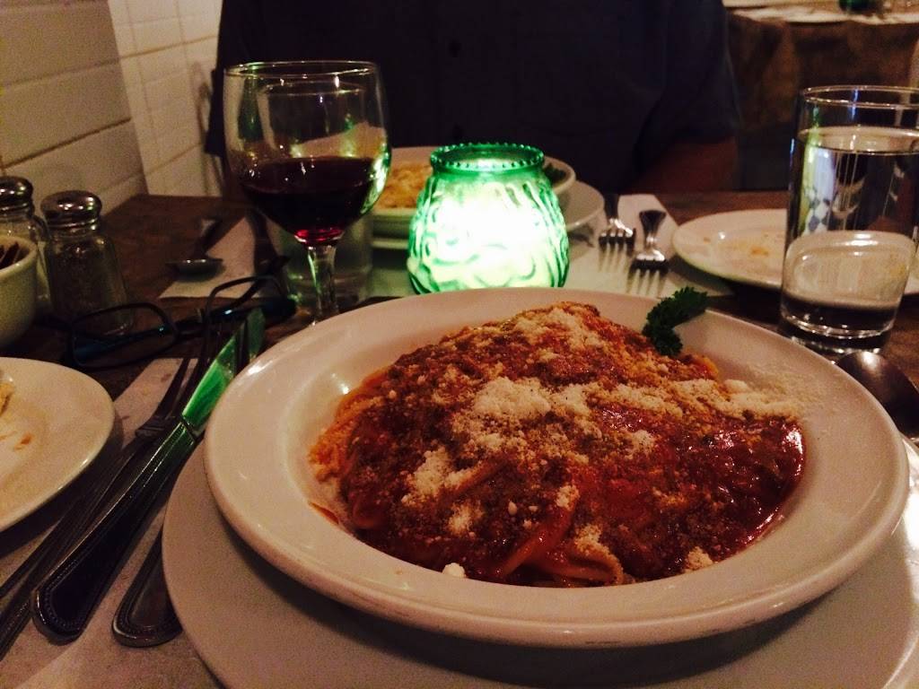 Pizarros | restaurant | 366 Marguerite Ave, Vanier, ON K1L 6S5, Canada | 6137477777 OR +1 613-747-7777