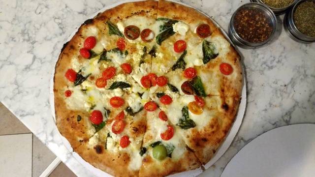 Victorias Wood Fired Pizza & Catering | meal takeaway | 12 P T Barnum Square, Bethel, CT 06801, USA | 2039173851 OR +1 203-917-3851