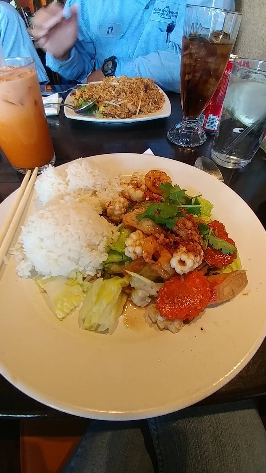 Diho Siam | restaurant | 27702 Crown Valley Pkwy, Ladera Ranch, CA 92694, USA | 9493658777 OR +1 949-365-8777