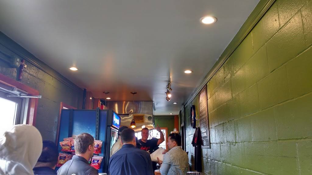 Calozzis Cheesesteaks | restaurant | 7016 E Marginal Way S, Seattle, WA 98108, USA | 2067621777 OR +1 206-762-1777