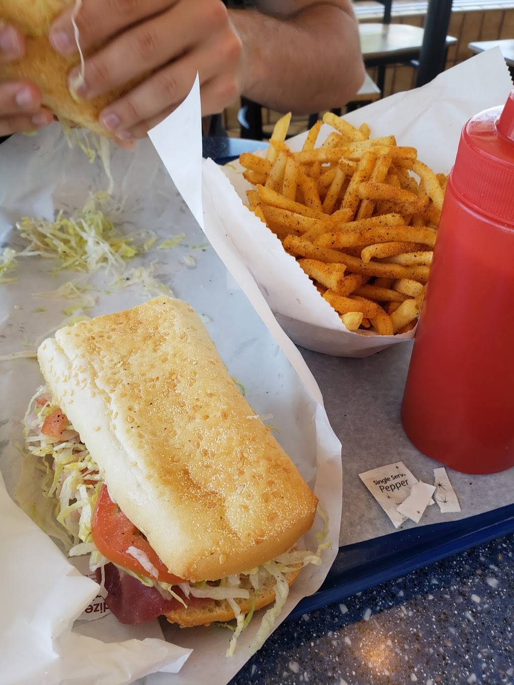 Submarine Port | meal takeaway | 617 E 162nd St, South Holland, IL 60473, USA | 7083393669 OR +1 708-339-3669