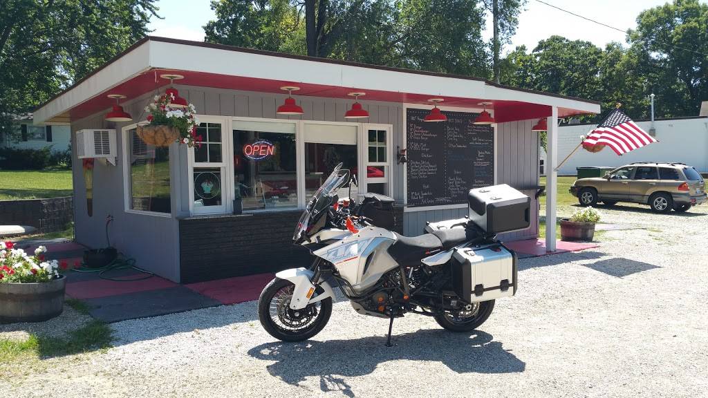 Bayside Snack Shack | meal takeaway | 1606 N Tremont St, Spring Bay, IL 61611, USA | 3098228124 OR +1 309-822-8124