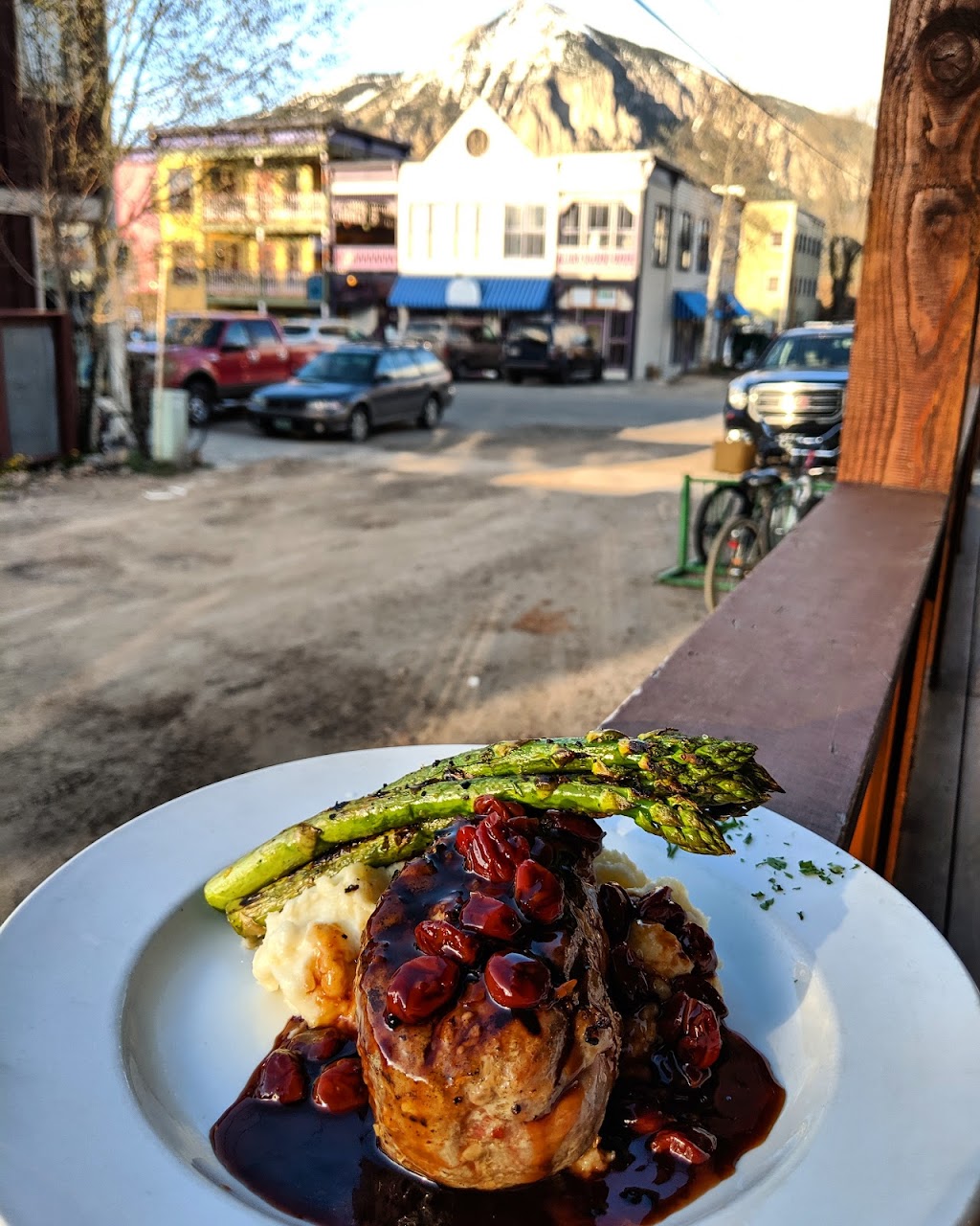 Marchitellis Gourmet Noodle | restaurant | 411 3rd St, Crested Butte, CO 81224, USA | 9703497401 OR +1 970-349-7401