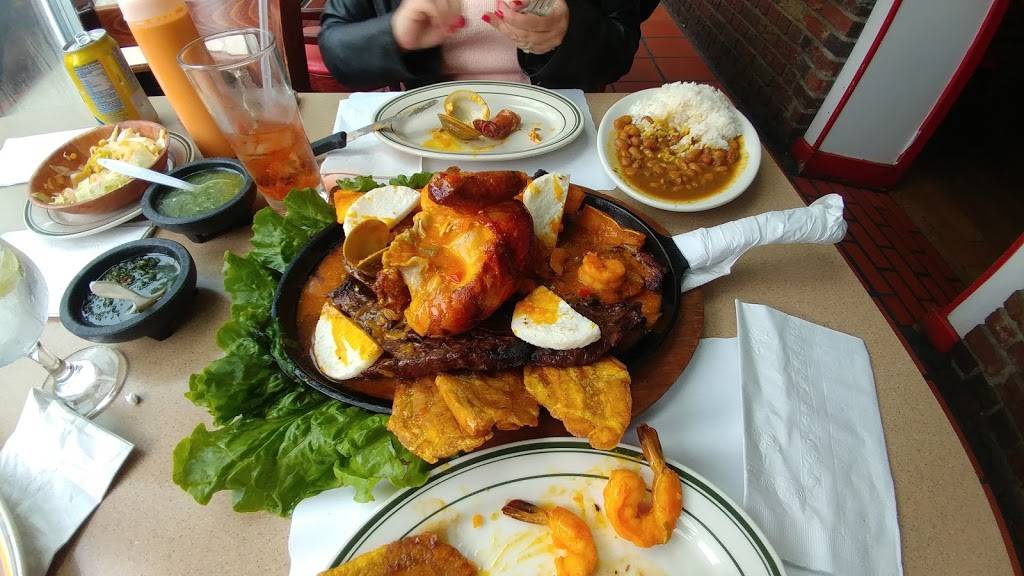 Pollos Mario Steak House & Seafd | restaurant | 6320 Woodhaven Blvd, Flushing, NY 11374, USA | 7185658831 OR +1 718-565-8831