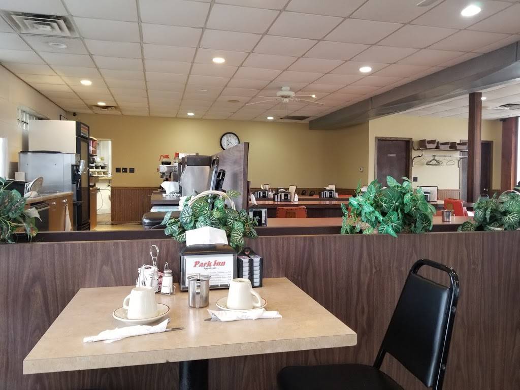 Park Inn | restaurant | 2312 Douglas Ave, Racine, WI 53402, USA | 2626344119 OR +1 262-634-4119