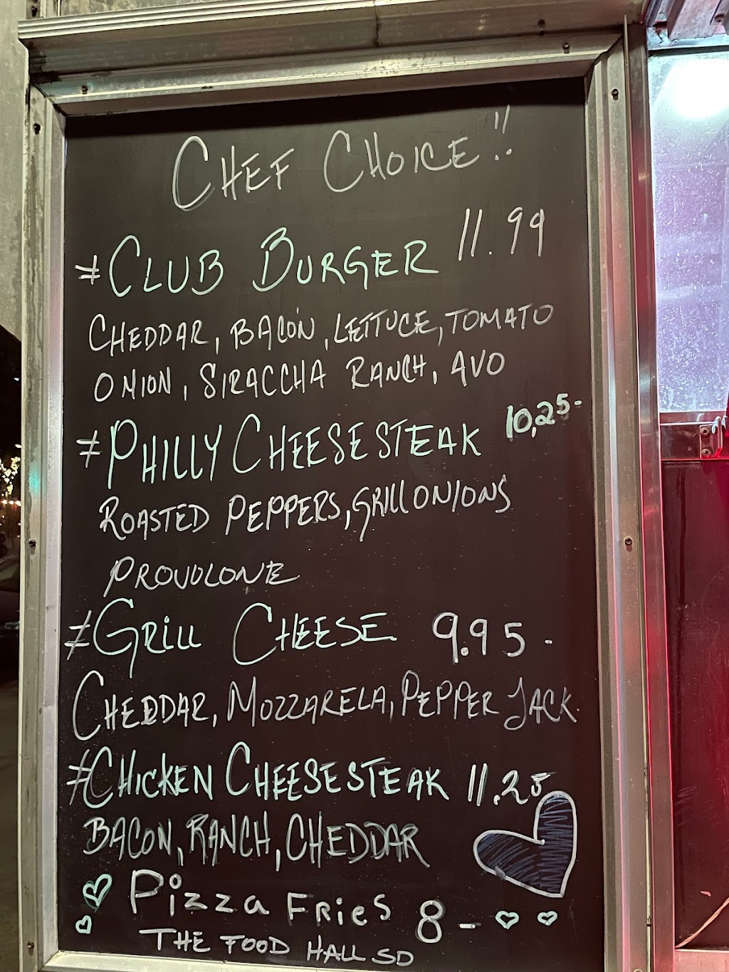 Rolling Kitchen | restaurant | 1002 Market St, San Diego, CA 92101, USA | 6196225559 OR +1 619-622-5559