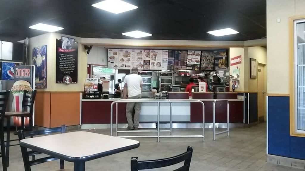 KFC | restaurant | 45 Salem Turnpike, Norwich, CT 06360, USA | 8608867535 OR +1 860-886-7535
