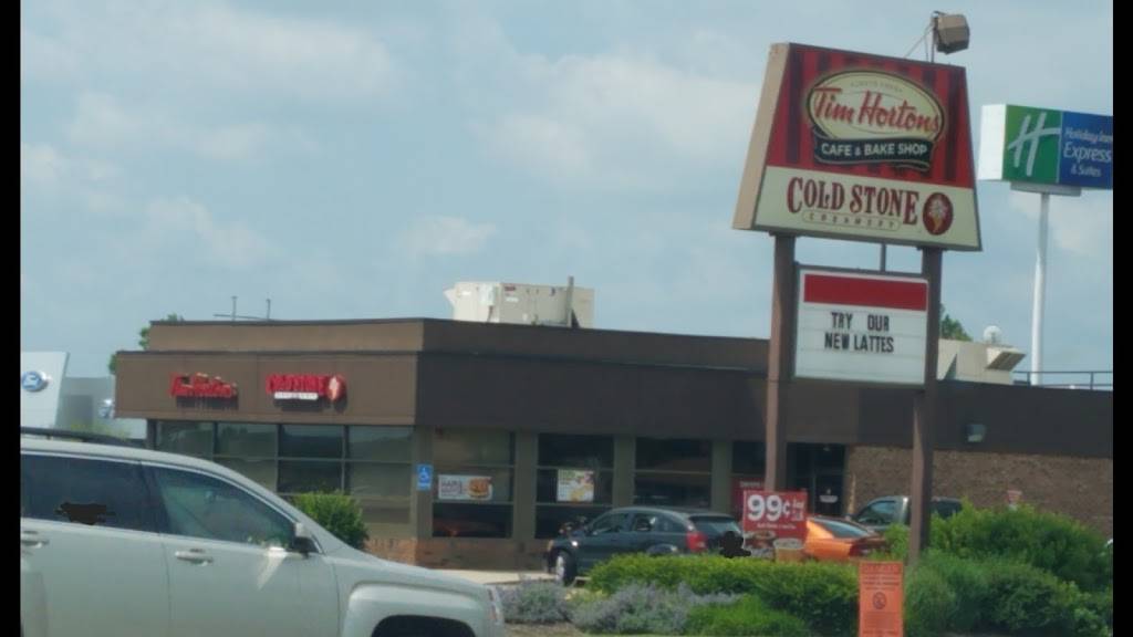 Cold Stone Creamery | bakery | 23923 US-23, Circleville, OH 43113, USA | 7404749499 OR +1 740-474-9499