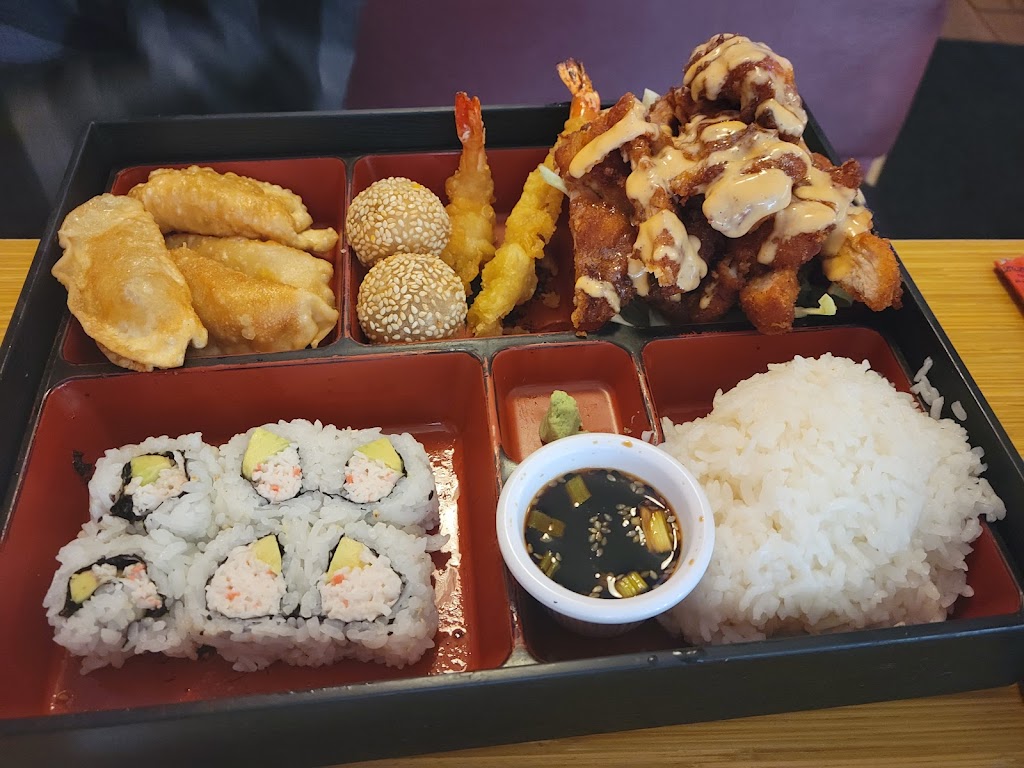 Sumins Restaurant & Sushi Bar | restaurant | 298 S Broadway, Coos Bay, OR 97420, USA | 5412670119 OR +1 541-267-0119