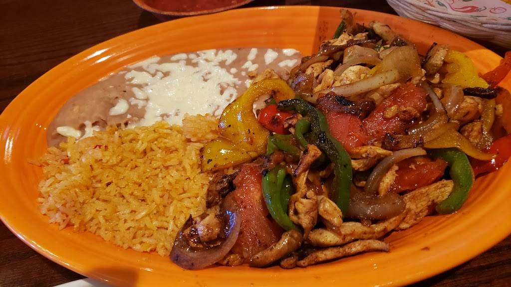 El Campesino | restaurant | 4048 Lincoln Way E, Massillon, OH 44646, USA | 3304778731 OR +1 330-477-8731