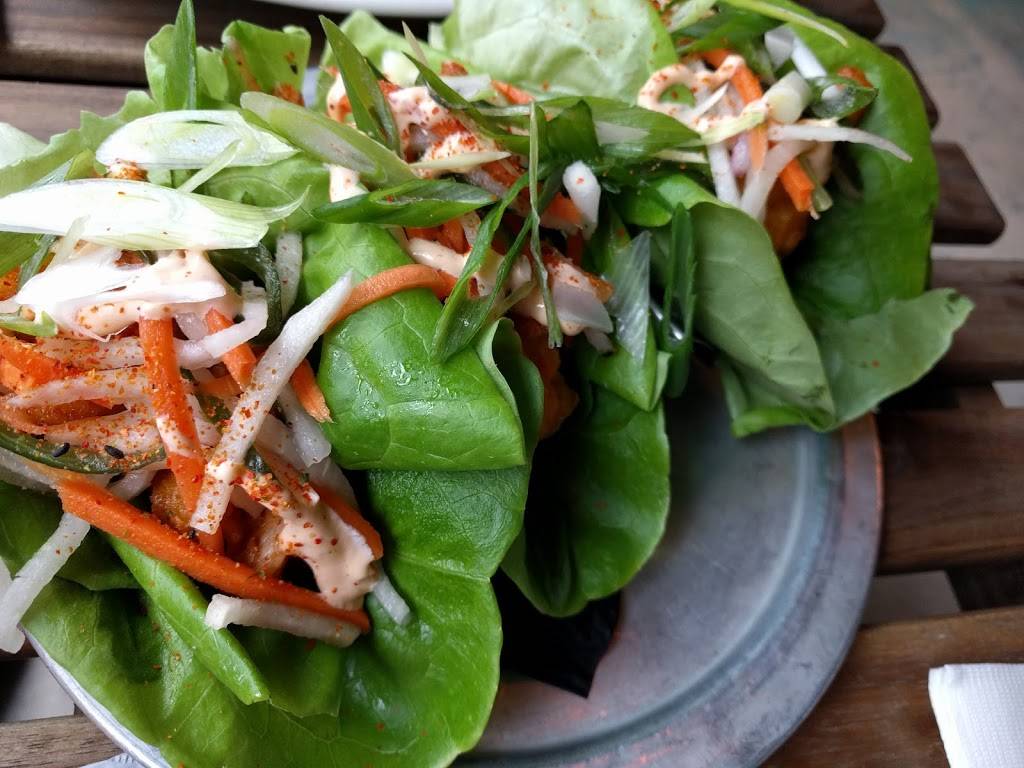 Forrest Point | restaurant | 970 Flushing Ave, Brooklyn, NY 11206, USA | 7183662742 OR +1 718-366-2742