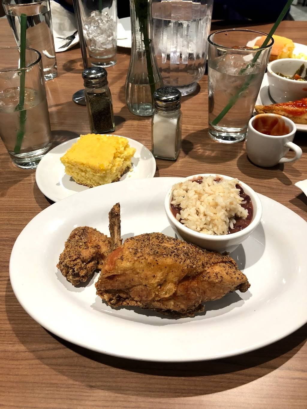 Manna @ Northland | restaurant | 683 Northland Ave, Buffalo, NY 14211, USA | 7162532100 OR +1 716-253-2100