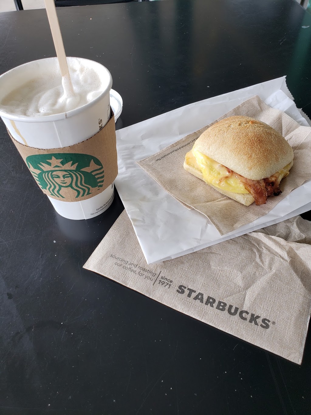 Starbucks | cafe | 827 N Nob Hill Rd, Plantation, FL 33324, USA | 9543820559 OR +1 954-382-0559