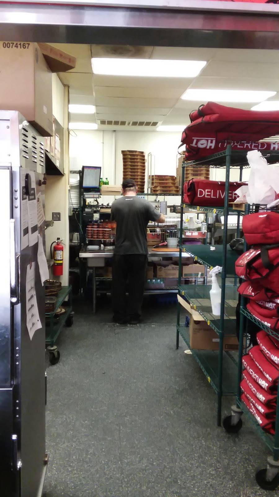 Pizza Hut | meal takeaway | 1313 E Vine St, Kissimmee, FL 34744, USA | 4078461118 OR +1 407-846-1118