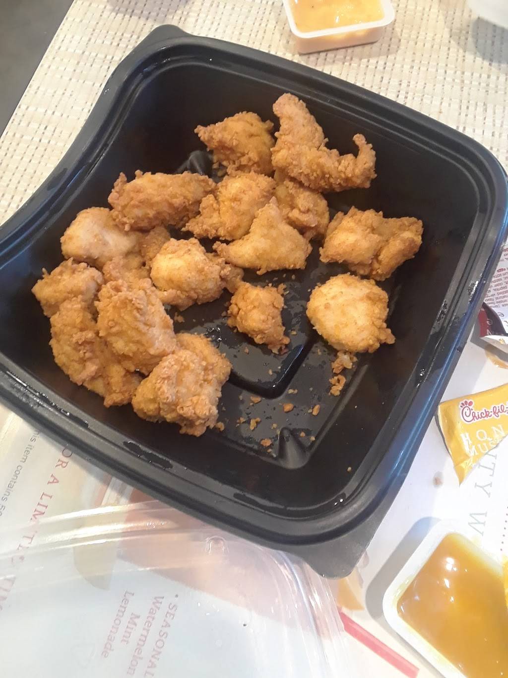 Chick-fil-A | restaurant | 3970 S Carrier Pkwy, Grand Prairie, TX 75052, USA | 9722643100 OR +1 972-264-3100