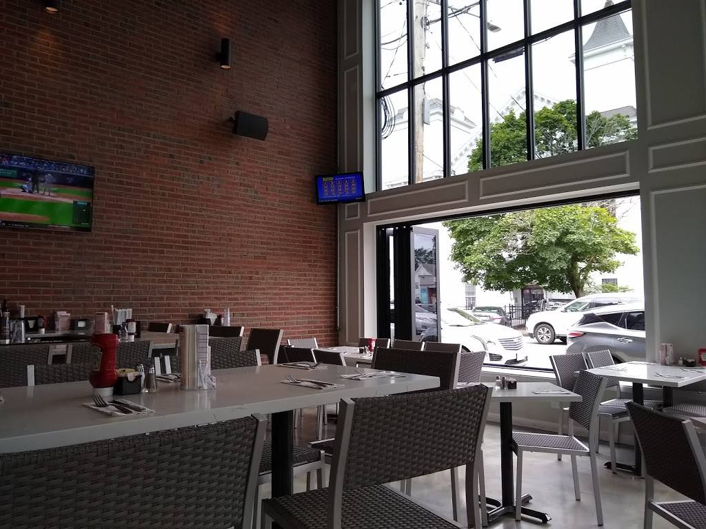 The Patio at McGuiggans | restaurant | 552 Washington St, Whitman, MA 02382, USA | 7814472525 OR +1 781-447-2525