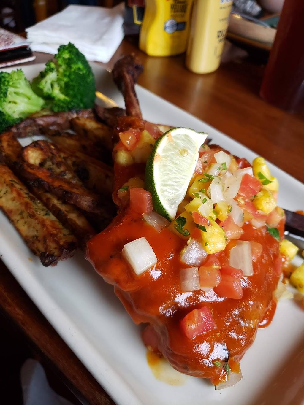 The Harp | restaurant | 4408 Detroit Ave, Cleveland, OH 44113, USA | 2169390200 OR +1 216-939-0200