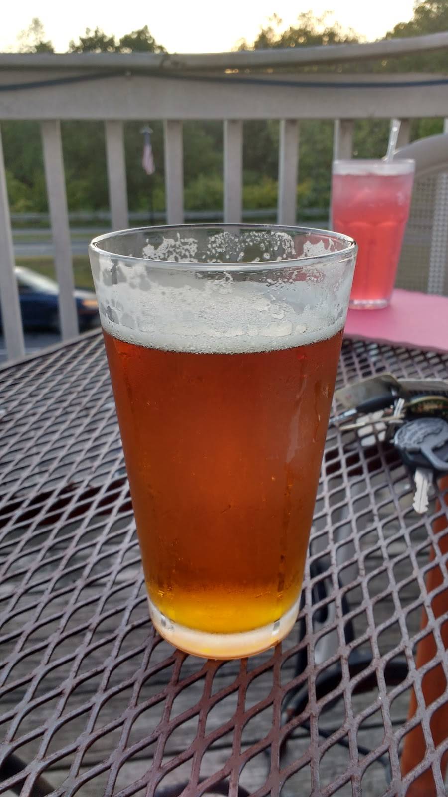 Beacon Falls Pizza Palace | restaurant | 125 S Main St, Beacon Falls, CT 06403, USA | 2037238705 OR +1 203-723-8705