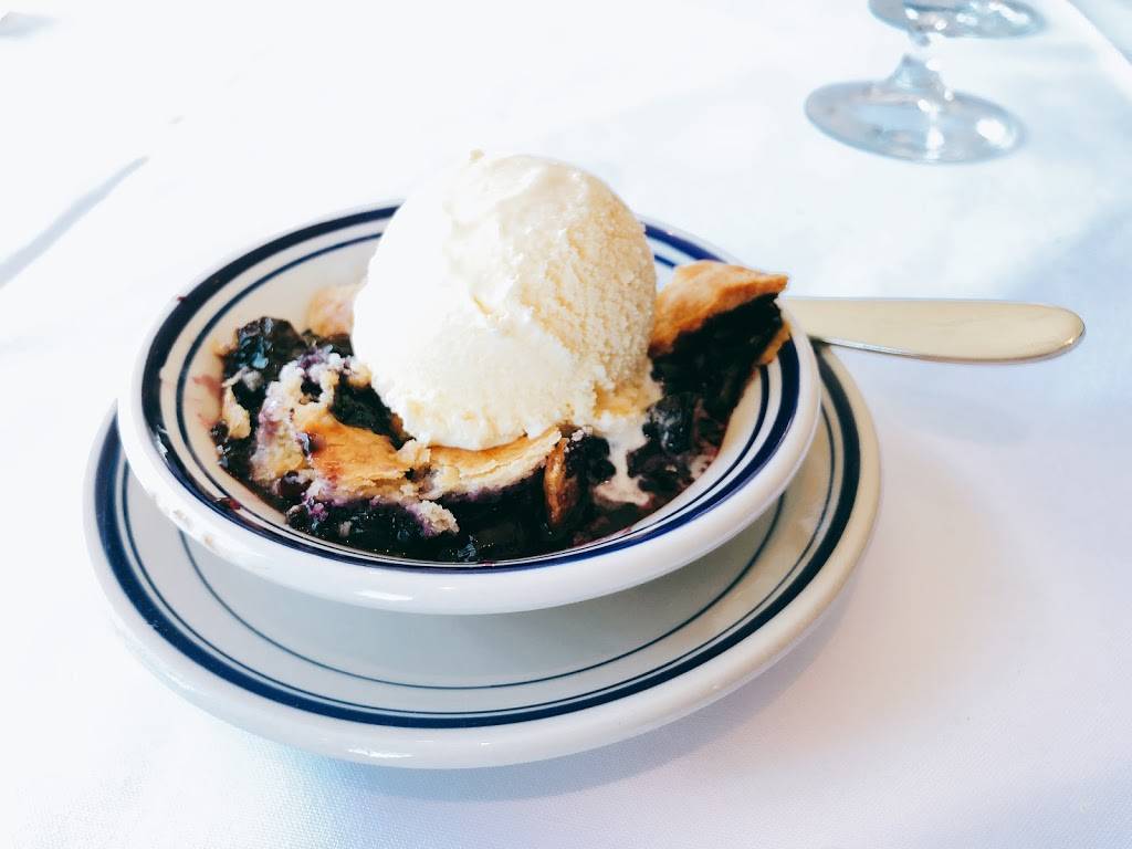 The Jolly Fisherman & Steak House | restaurant | 25 Main St, Roslyn, NY 11576, USA | 5166210055 OR +1 516-621-0055