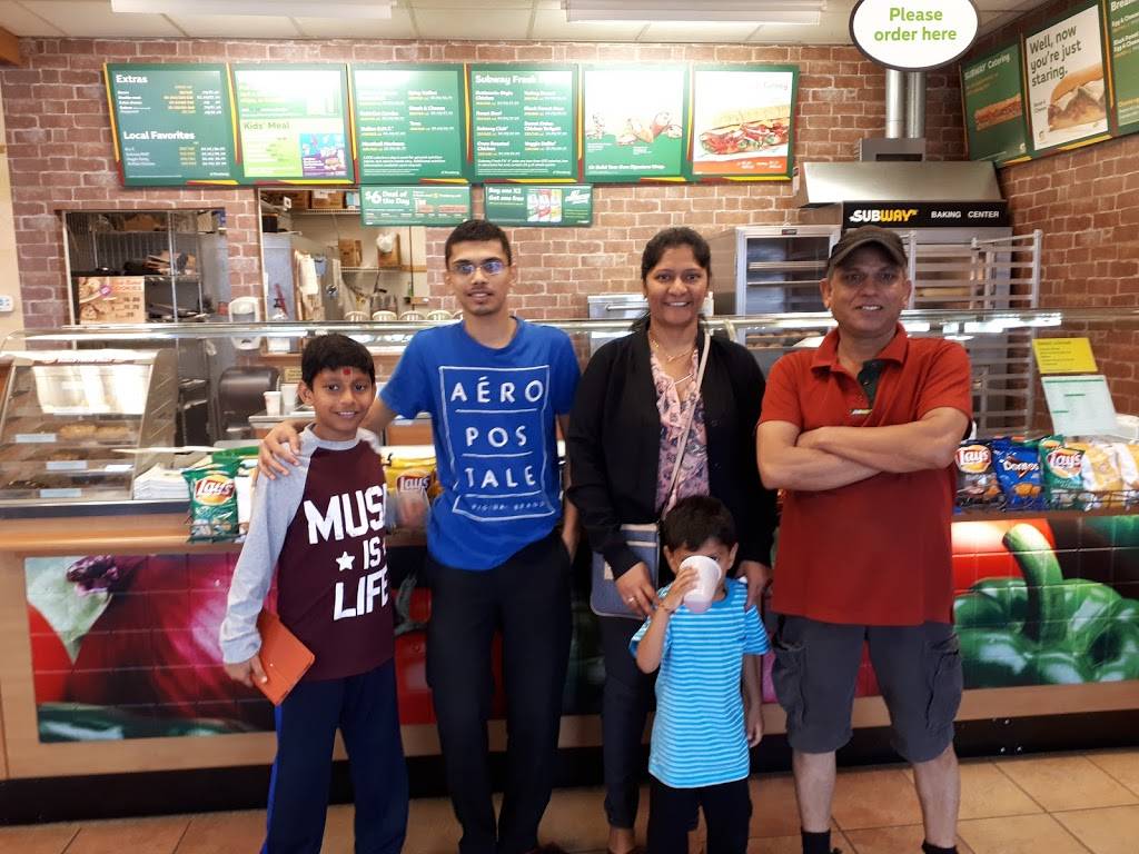 Subway | restaurant | 1611 Lehigh St, Allentown, PA 18103, USA | 6107977515 OR +1 610-797-7515