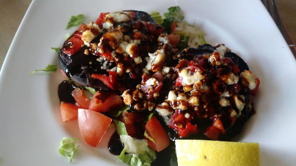 Little Rickys Rib Joint | restaurant | 2327, 540 Lincoln Ave, Winnetka, IL 60093, USA | 8477841444 OR +1 847-784-1444