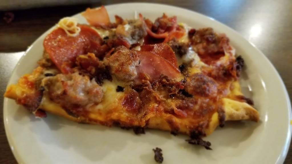 Martys Pizza Pasta & Subs | restaurant | 16680 W Bluemound Rd, Brookfield, WI 53005, USA | 2627825830 OR +1 262-782-5830