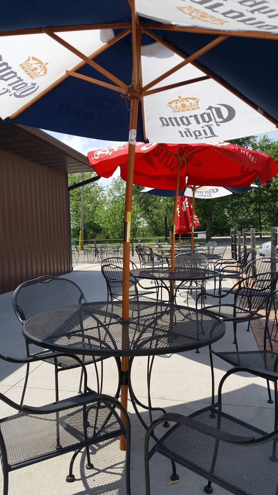 Nite Hawk Bar & Grill | restaurant | 105 Greene St, Slater, IA 50244, USA | 5152283500 OR +1 515-228-3500