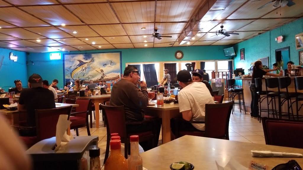 Mariscos La Riviera Nayarit | restaurant | 10601 New Church Rd, Dallas, TX 75238, USA | 4699414015 OR +1 469-941-4015