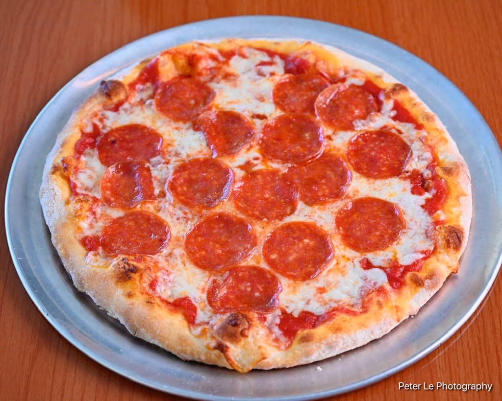 Tommasinos On 59th | night club | 1830 59th St W, Bradenton, FL 34209, USA | 9418967496 OR +1 941-896-7496