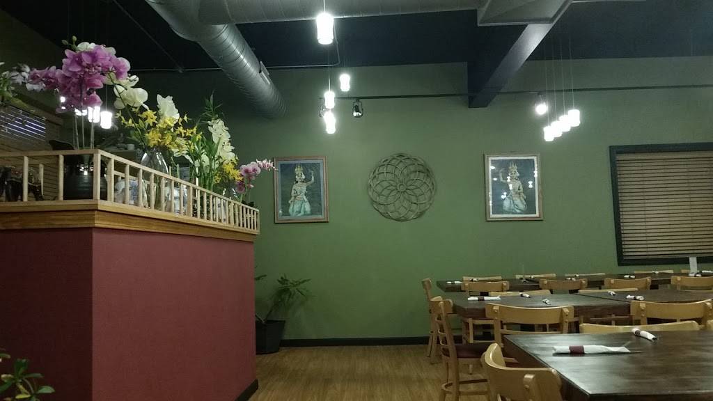 Lotus Thai House | restaurant | 5869 Broadview Rd, Parma, OH 44134, USA | 2163719575 OR +1 216-371-9575