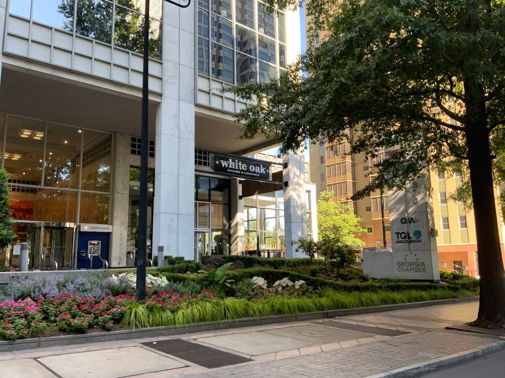 White Oak Kitchen & Cocktails | restaurant | 270 Peachtree St NW, 100, Atlanta, GA 30303, USA | 4045247200 OR +1 404-524-7200