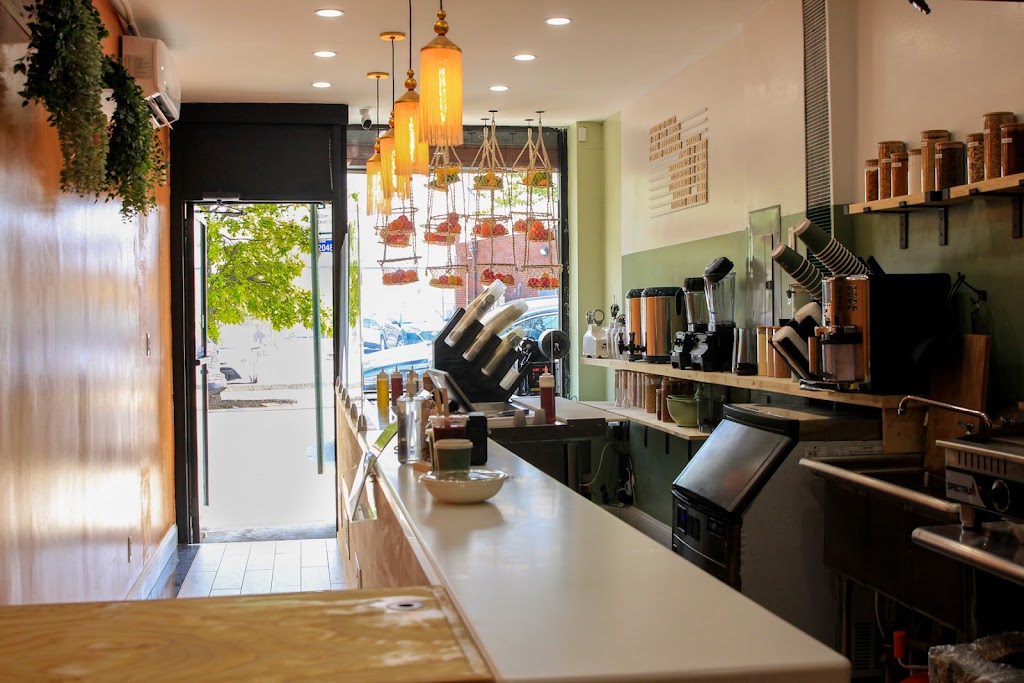 Daisys Juice Bar & Café | restaurant | 2593A St Raymond Ave, The Bronx, NY 10461, USA | 3158893482 OR +1 315-889-3482