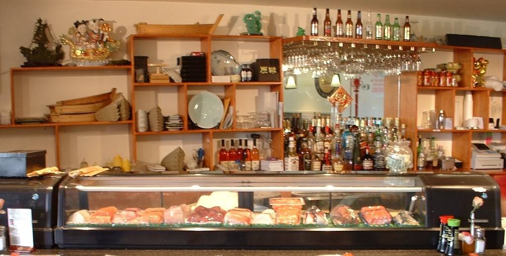 Dragon Boat Chinese Restaurant | restaurant | 13697 E Iliff Ave suite # 9 & 11, Aurora, CO 80014, USA | 3037521050 OR +1 303-752-1050