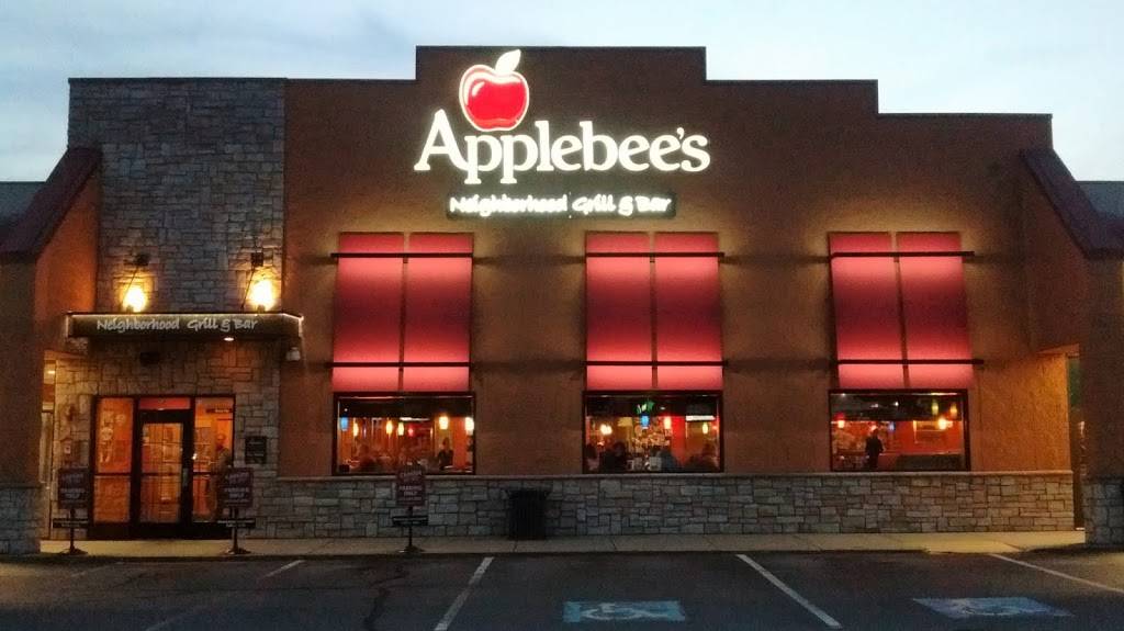 Applebees Grill + Bar | restaurant | 581 2nd St Shops, Manchester, NH 03102, USA | 6036411000 OR +1 603-641-1000