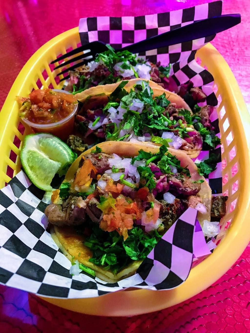 Gonzos Tacos | restaurant | 825 N Harbor Blvd, Fullerton, CA 92832, USA | 8889458226 OR +1 888-945-8226