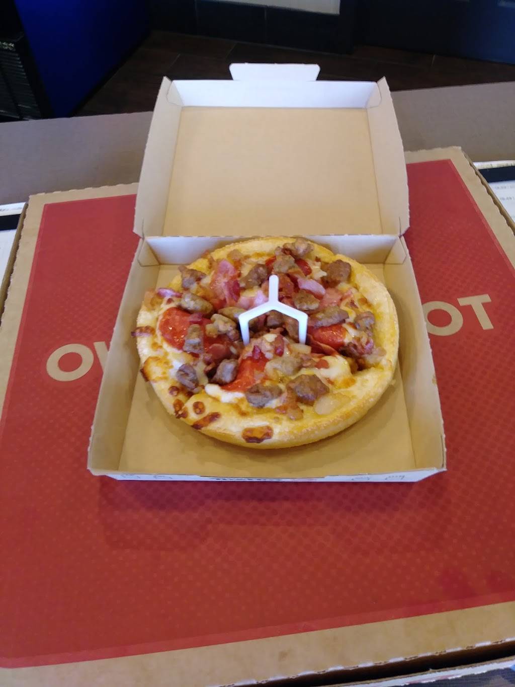 Pizza Hut | meal takeaway | 4110 AL-14, Millbrook, AL 36054, USA | 3342851441 OR +1 334-285-1441