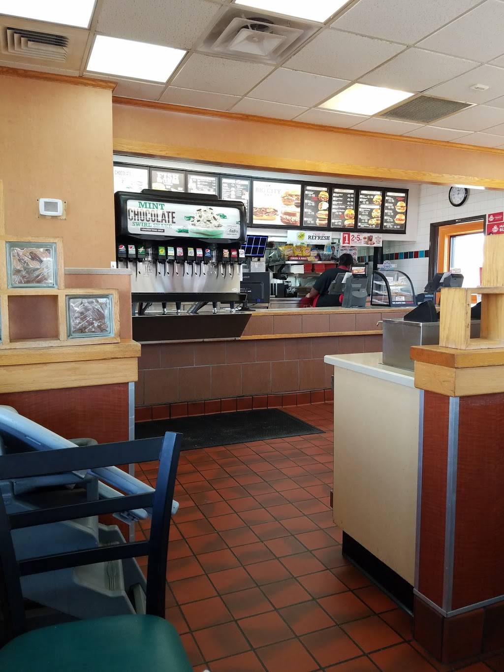 Arbys | restaurant | 326 S Broadway, Edmond, OK 73034, USA | 4053482622 OR +1 405-348-2622