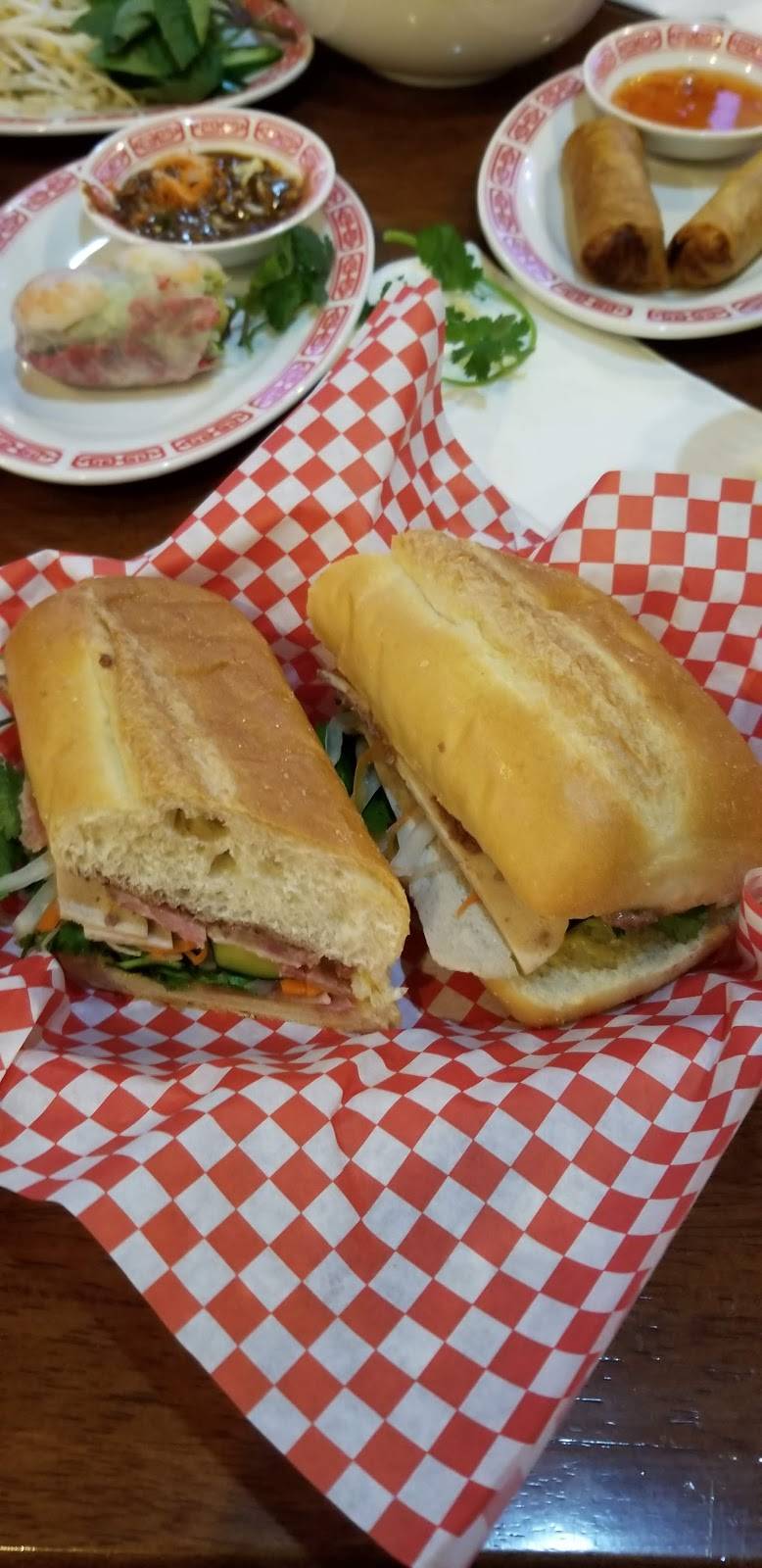 Sunny Pho | restaurant | 602 S Park St, Madison, WI 53715, USA | 6085131786 OR +1 608-513-1786