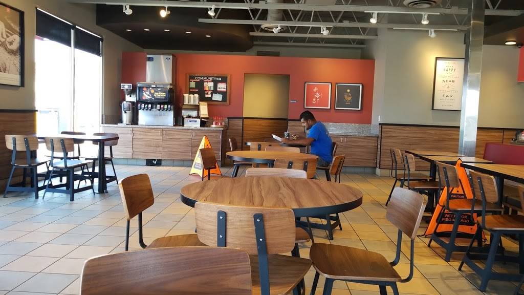 Panda Express | meal takeaway | 15303 Roscoe Blvd, Van Nuys, CA 91402, USA | 8188918480 OR +1 818-891-8480