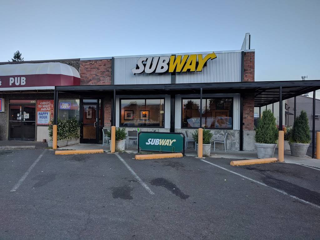 Subway Restaurants | restaurant | 19193 S Molalla Ave, Oregon City, OR 97045, USA | 8663593773 OR +1 866-359-3773