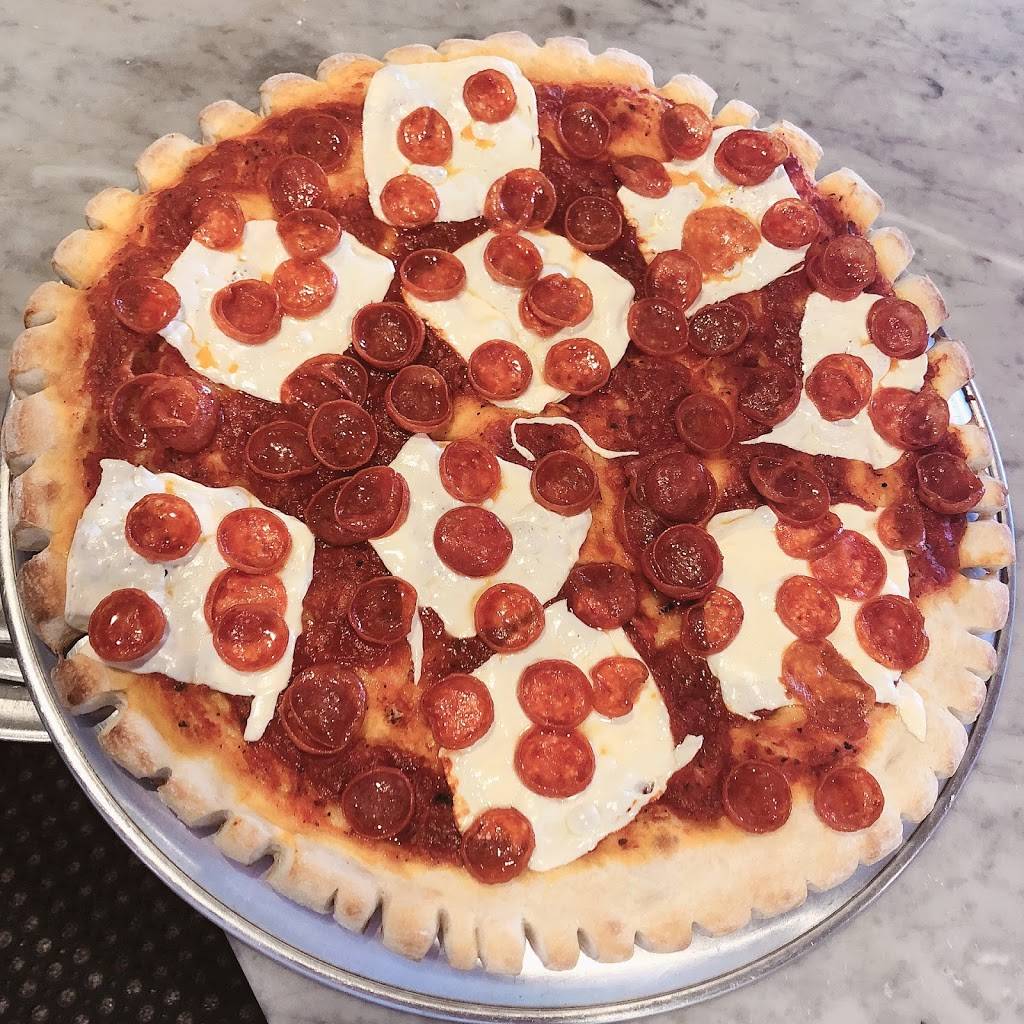 Alphonso’s Pizzeria Trattoria | restaurant | 525 Grand St, New York, NY 10002, USA | 2124773367 OR +1 212-477-3367